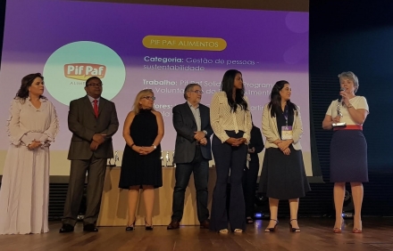 EXPOMEAT 2021 - lll Feira Internacional da Indústria de Processamento de Proteína Animal e Vegetal A excelência da Pif Paf Alimentos na gestão de pessoas tem sido constantemente reconhecida por meio de premiações. No...