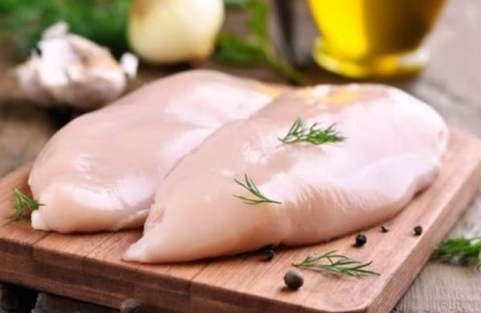 EXPOMEAT 2021 - lll Feira Internacional da Indústria de Processamento de Proteína Animal e Vegetal O frigorífico de frango da Cooperativa Dália Alimentos, localizado em Palmas, cidade de Arroio do Meio, está apto ao abate e...